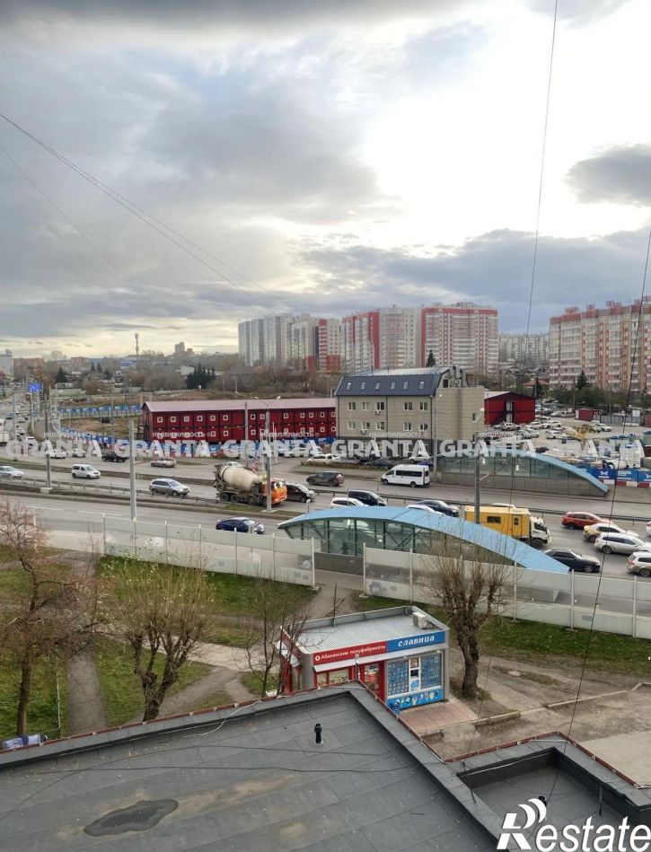 3-комн квартира ул Академика Киренского, 116