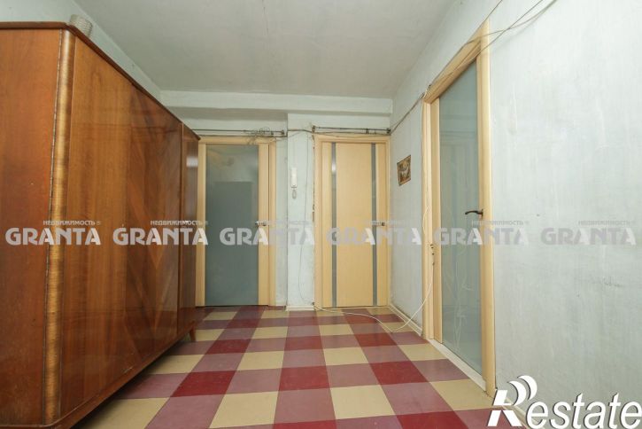 3-комн квартира ул Ладо Кецховели, 54