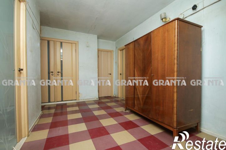 3-комн квартира ул Ладо Кецховели, 54
