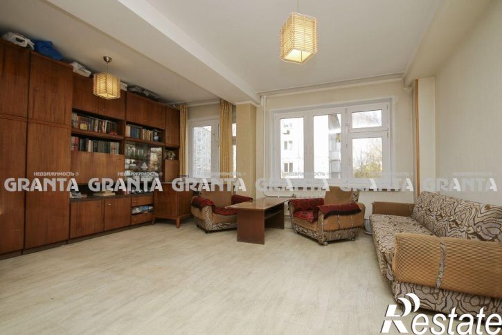3-комн квартира ул Ладо Кецховели, 54