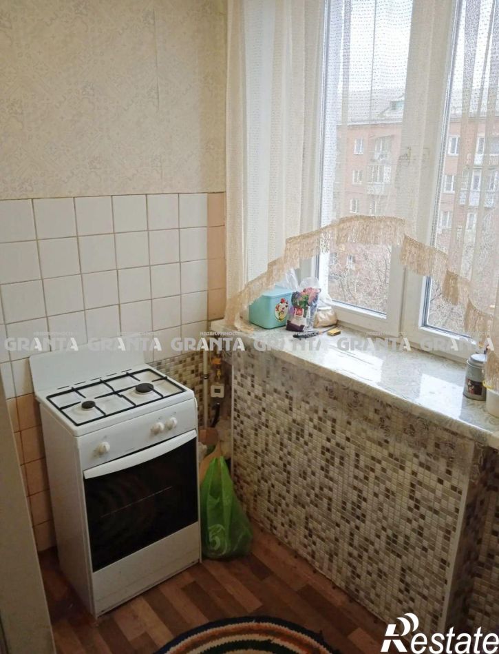 2-комн квартира пр-кт им газеты Красноярский Рабочий, 92а